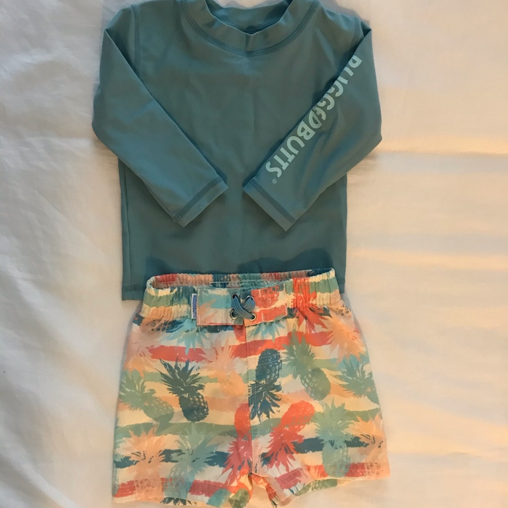 Ruggedbutts rush guard  6-12m